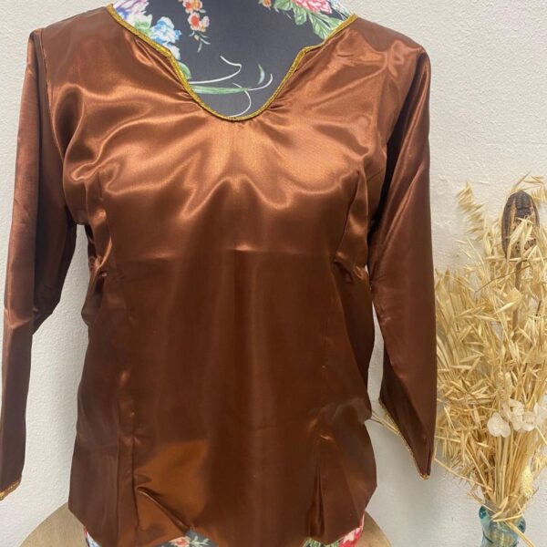 body satin marron